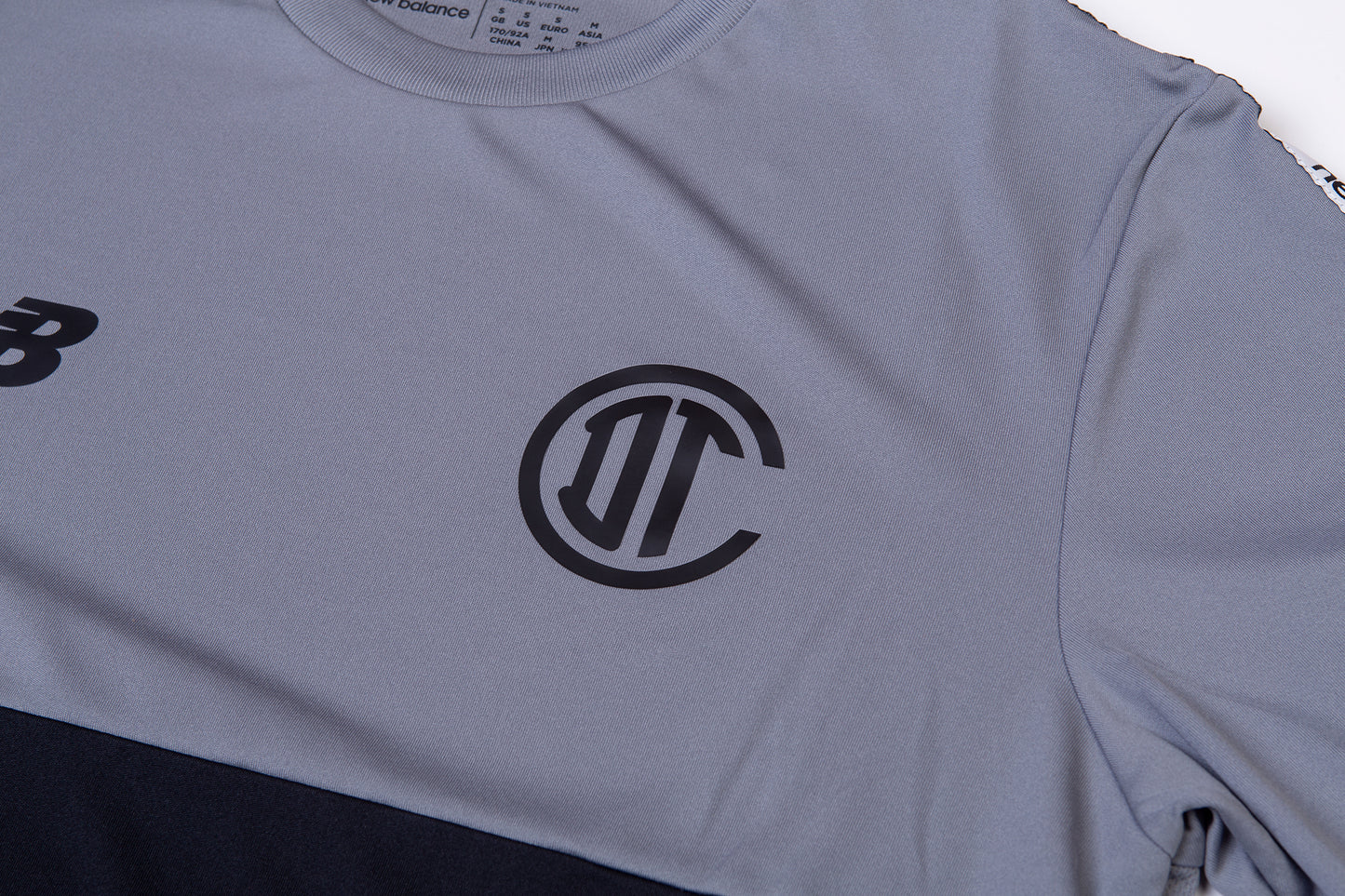 Playera de entrenamiento Gris y Negro - Hombre