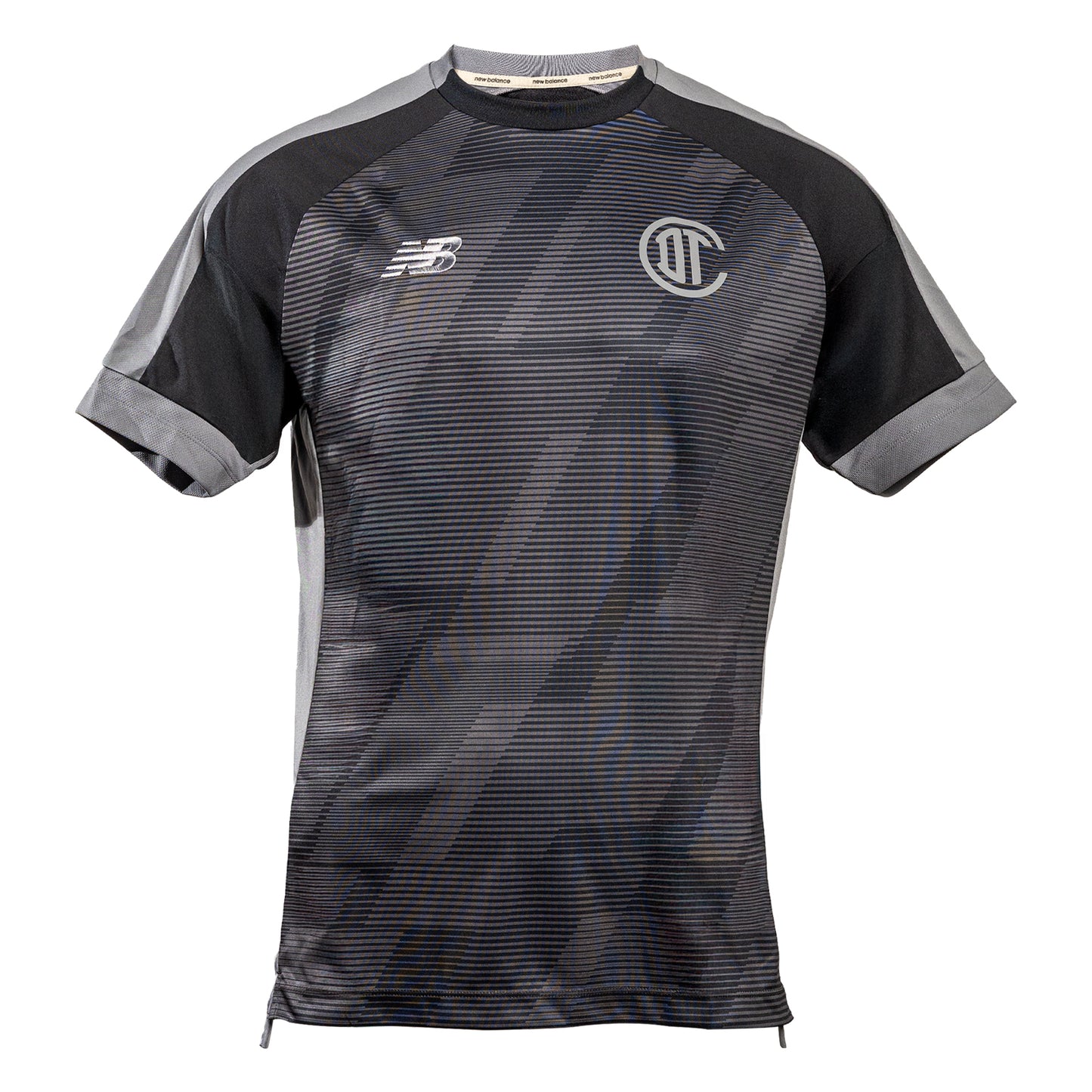 Playera Entrenamiento Negra y Gris 26/27